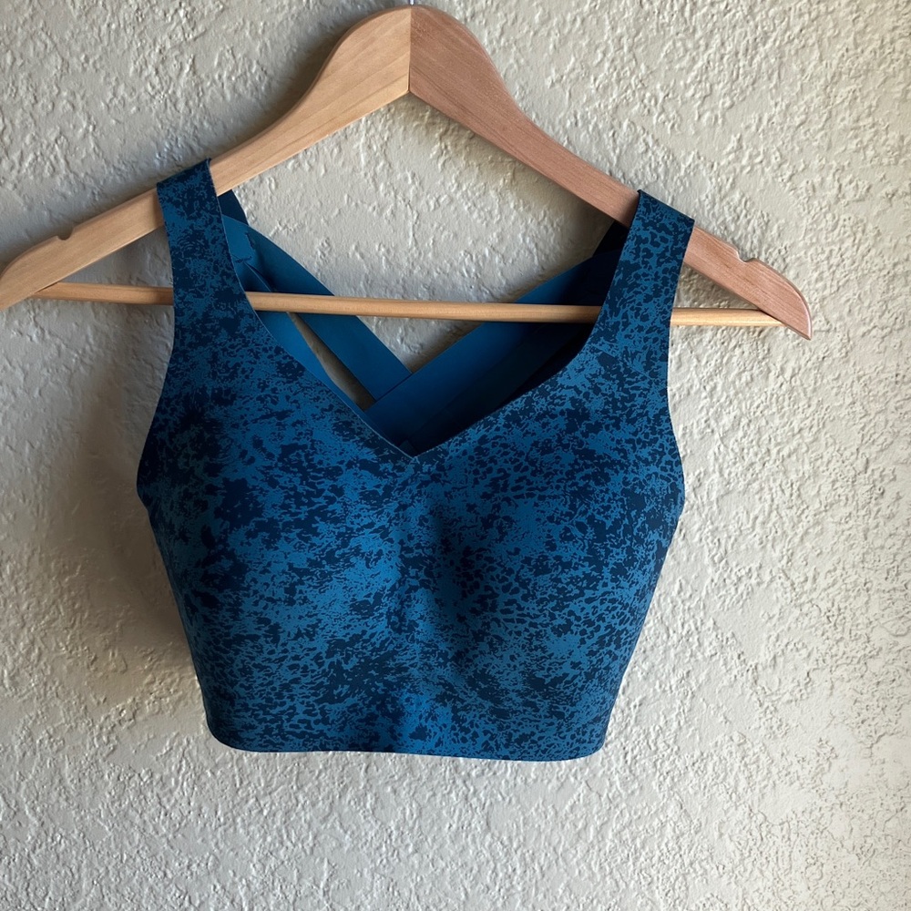 Lululemon Enlite sports bra 32E